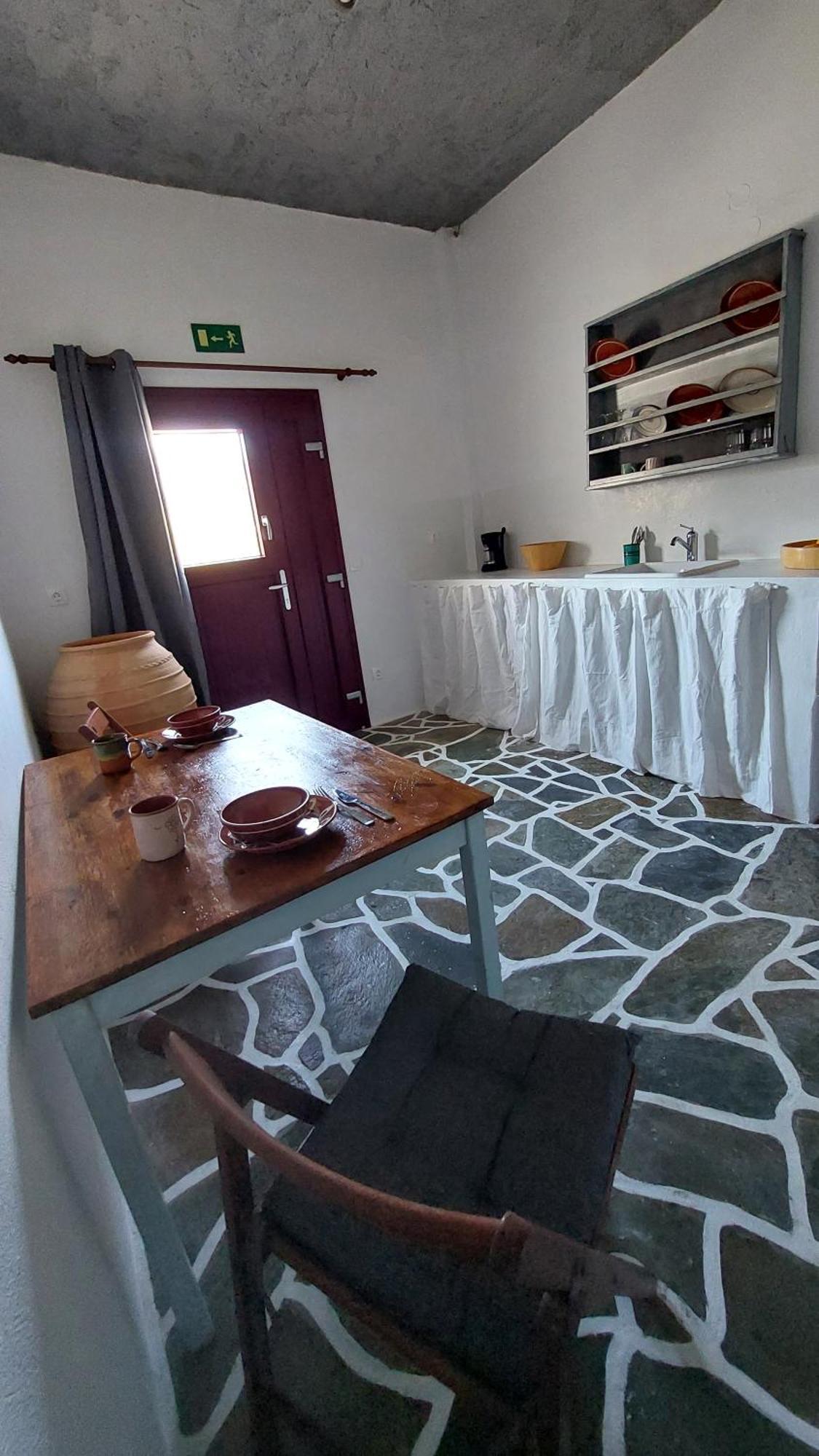 Styfilia Beachfront Apartments Platis Gialos  Exterior foto